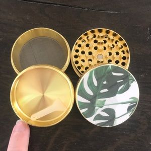 Palm Leaf Herb Grinder 🐸